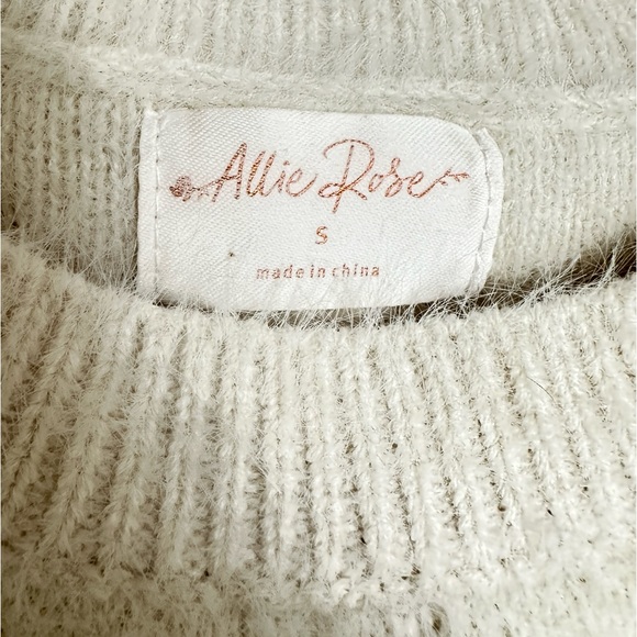 Allie Rose Cozy Sweater (New Without Tags) - Picture 15 of 16